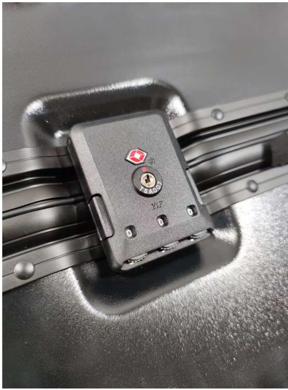 Умный багаж с мягкой ручкой 20'24'28 Троллейбусный чемодан De Voyage с колесами