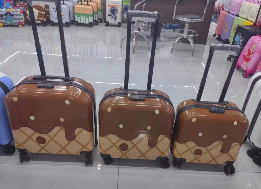 Детский чемодан для троллейбусов Мультфильм Чемодан для посадки Универсальное колесо Пароль Чемодан может печатать логотип Шаблон Детский багаж